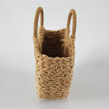 Load image into Gallery viewer, Onda Straw Bag
